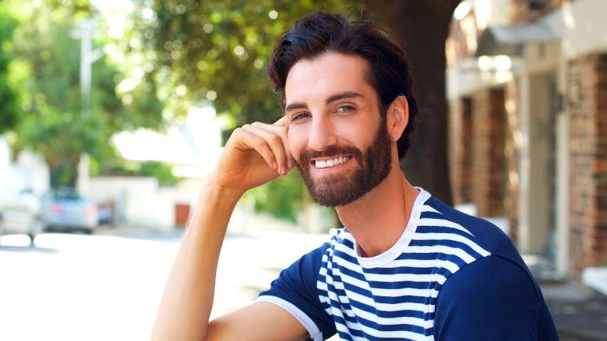 39 Ways to Respond to a Compliment from a Guy